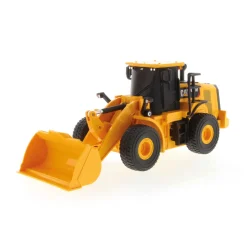 Carrera RC - CAT Wheel Loader Shovel, 1:35
