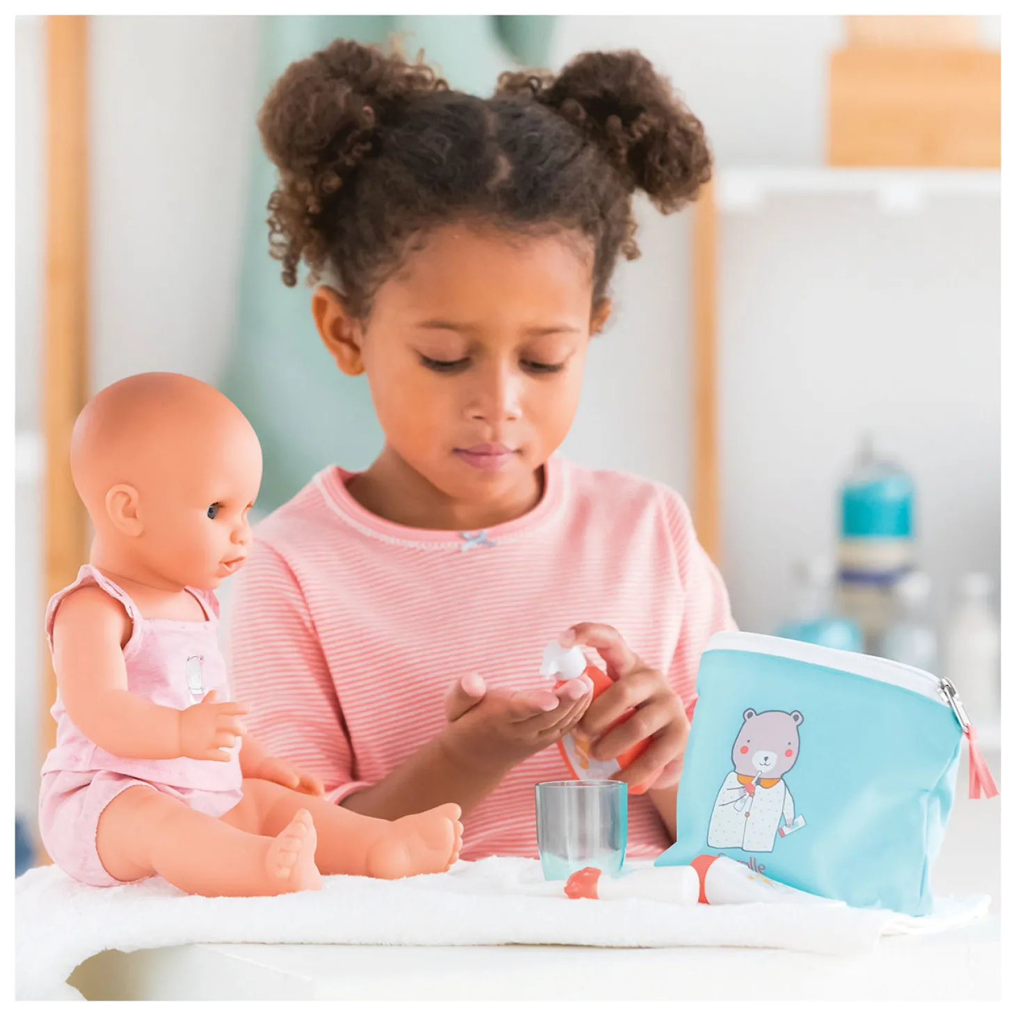Corolle Mon Grand Poupon - Poppen Verzorgingsset in Tasje