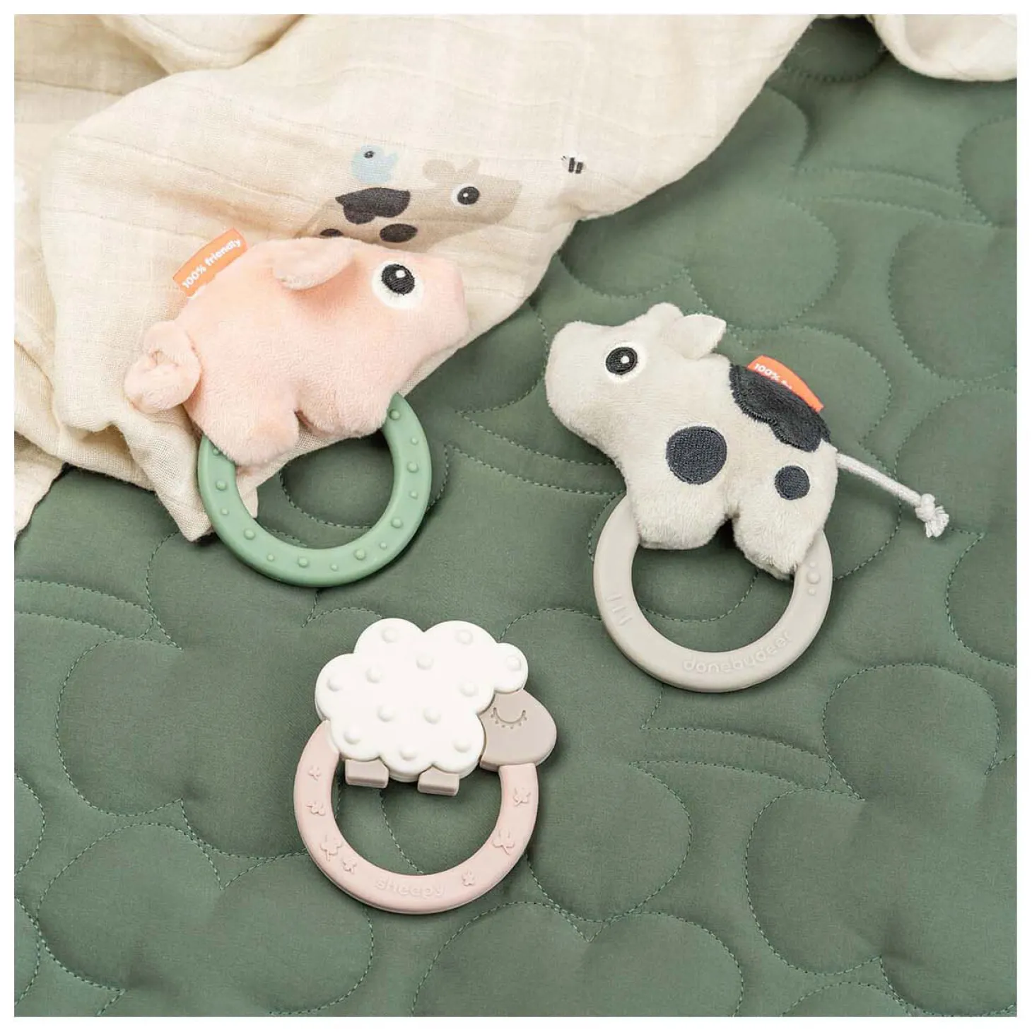 Done by Deer Zintuiglijke Rammelaar/Bijtring Pigee