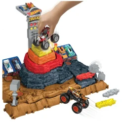 Hot Wheels Arena Smashers Main Event Bone Shaker's Ultimate Crush Yard