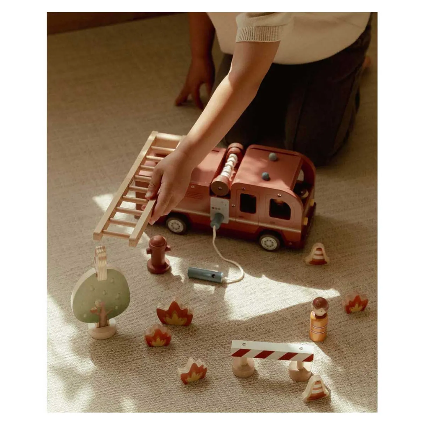 Little Dutch Houten Brandweerwagenset met Poppetje FSC