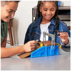 Monster Jam Mini Freestyle Arena Speelset en Opslag