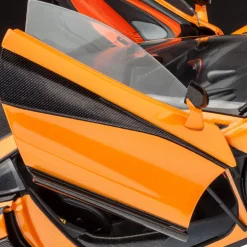 Revell McLaren 570S