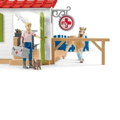 schleich FARM WORLD Dierenartspraktijk met Dieren 42502