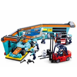 Sluban Racing Team - Pitstraat