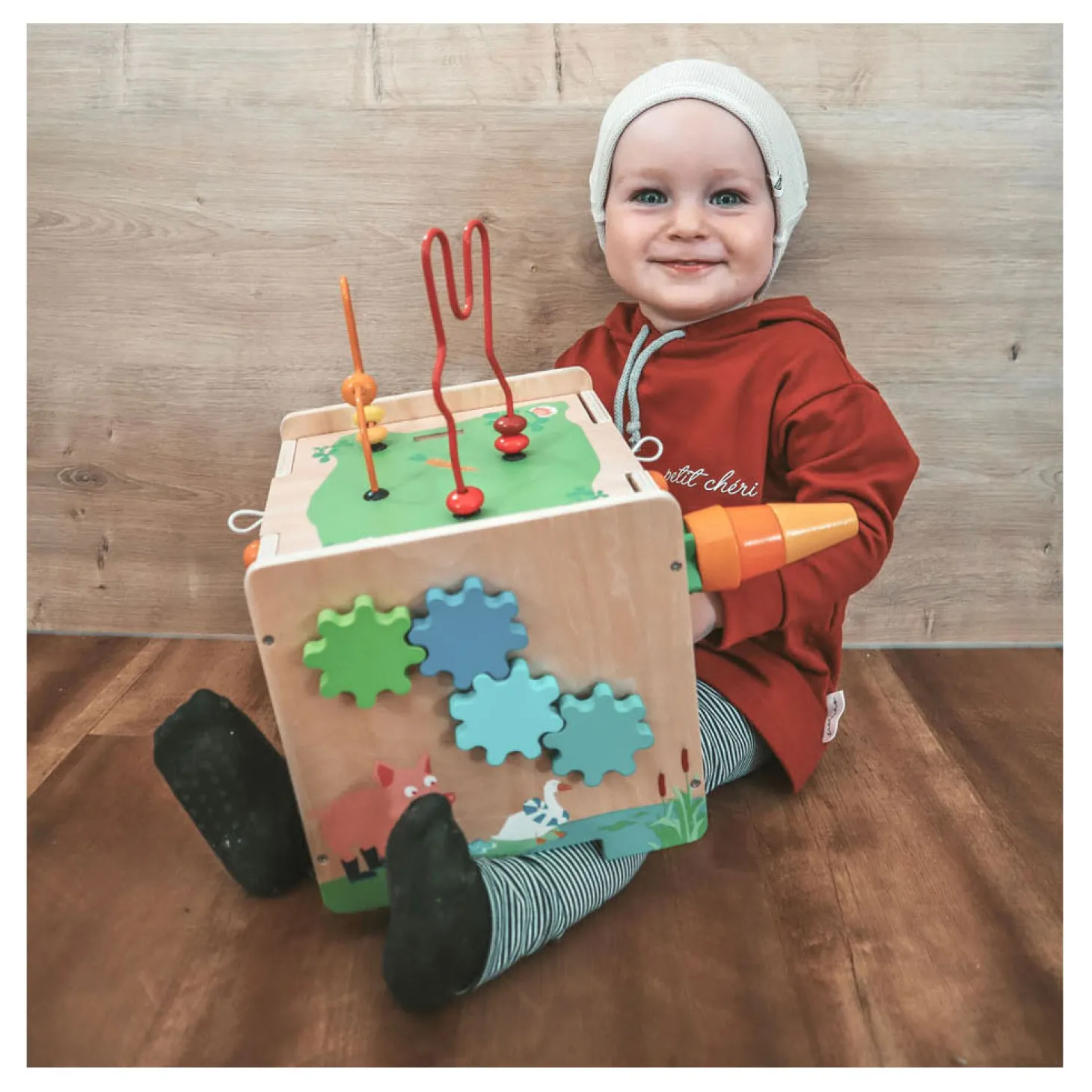Small Foot - Houten Activiteitenkubus en Motoriekspiraal Konijn
