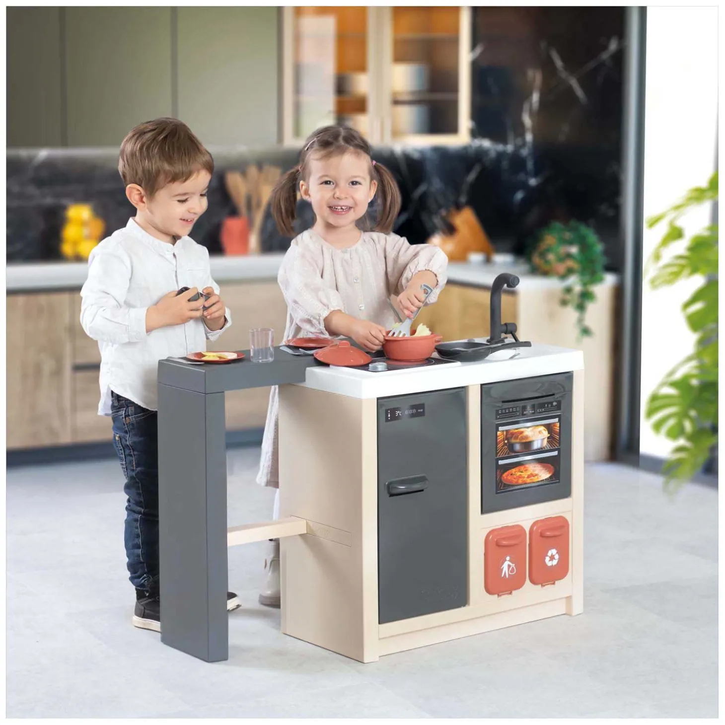 Smoby Keukeneiland - incl. 34 Accessoires